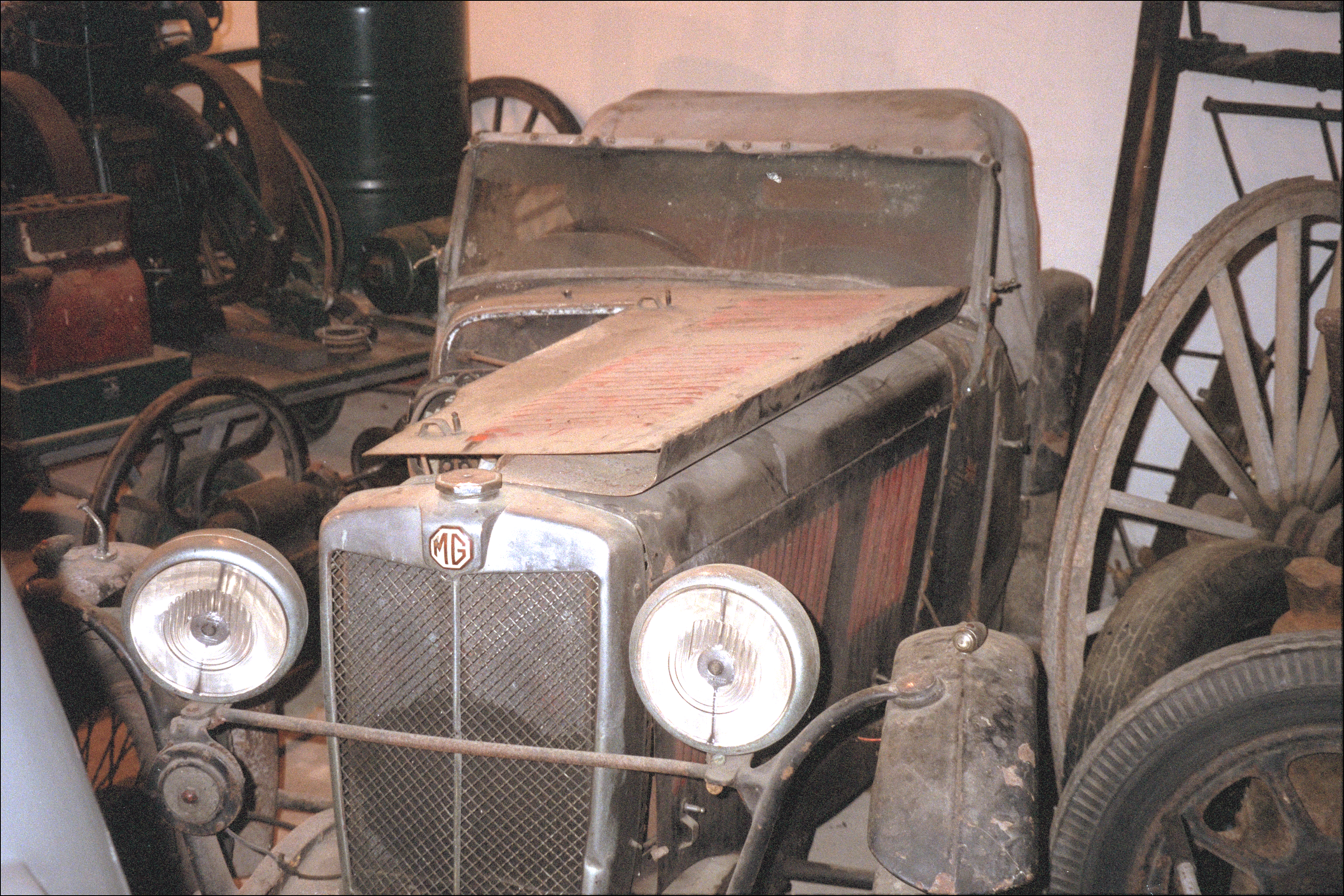 IMG1007 In the back of the Museum (1)