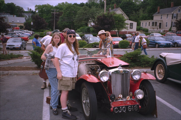 At Plymouth GOF: Kate forgot her sunglasses